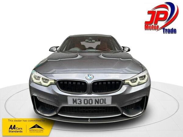BMW M3 view 3
