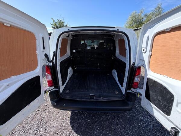 2022 Peugeot Partner 1.5 BlueHDi 850 Professional Premium + Long Crew Van Double Cab 6dr Diesel Manual LWB Euro 6 (s/s) (100 bhp)