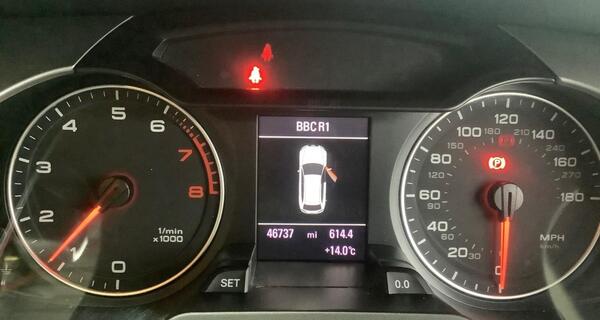 Audi A4 Avant view 7