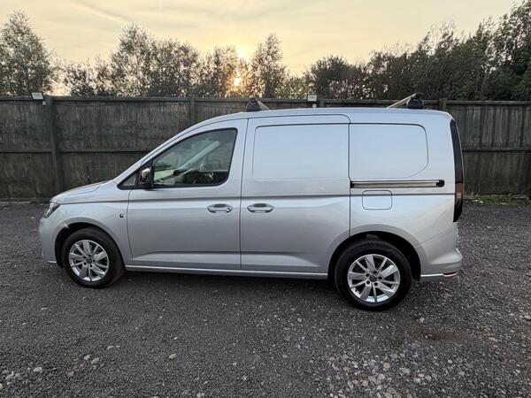 2023 Volkswagen Caddy 2.0 TDI C20 Commerce Pro DSG SWB Euro 6 (s/s) 5dr