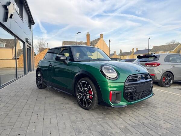 MINI Convertible view 2