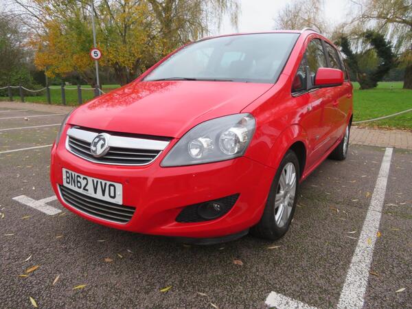 Vauxhall Zafira view 2