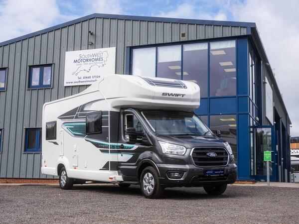 Swift Voyager 475