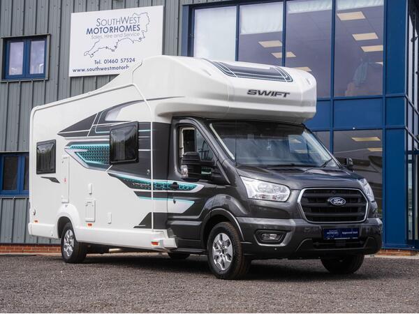 Swift Voyager 475