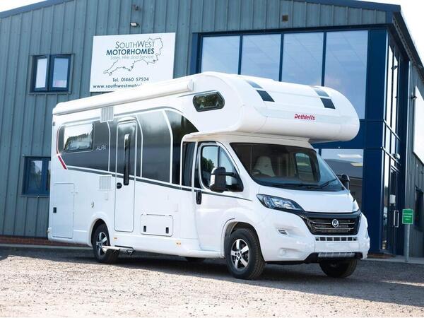 Dethleffs Alpa Coachbuilt A 6820-2