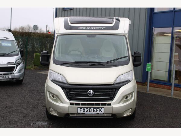 Swift Escape Compact C205