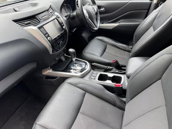 Nissan Navara 2.3 dCi N-Guard Auto 4WD Euro 6 4dr at 14th