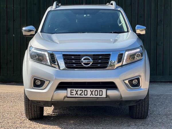 Nissan Navara 2.3 dCi Tekna Auto 4WD Euro 6 4dr at 3th