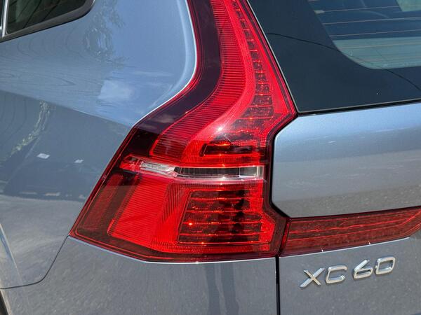 Volvo XC60 2.0 D4 Momentum Auto AWD Euro 6 (s/s) 5dr