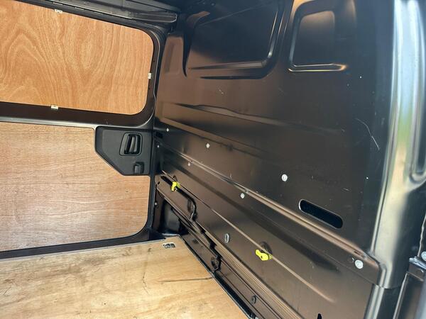 Citroen Dispatch 1.5 BlueHDi 1000 Enterprise Pro M FWD 2 Euro 6 (s/s) 6dr at 30th