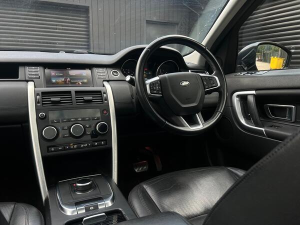 Land Rover Discovery Sport 2.0 SD4 HSE Auto 4WD Euro 6 (s/s) 5dr - Image 2