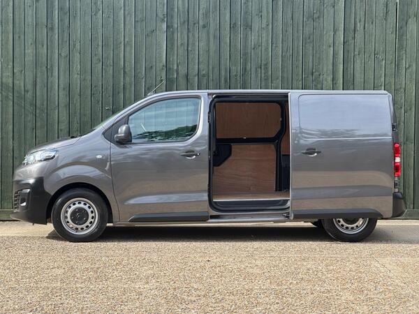 Citroen Dispatch 1.5 BlueHDi 1000 Enterprise Pro M FWD 2 Euro 6 (s/s) 6dr at 7th