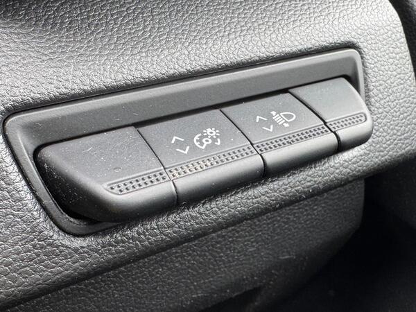 Renault Trafic 2.0 dCi Blue SL28 Sport L1 H1 Euro 6 (s/s) 5dr at 25th