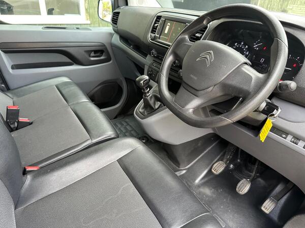 Citroen Dispatch 1.5 BlueHDi 1000 Enterprise Pro M FWD 2 Euro 6 (s/s) 6dr at 2th