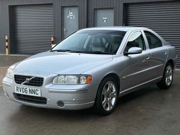 Volvo S60 2.0T SE 4dr - Image 3