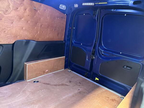 Peugeot Partner 1.5 BlueHDi 1000 Asphalt Standard Panel Van EAT8 SWB Euro 6 (s/s) 5dr at 40th