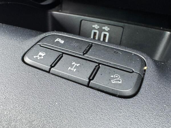 Ford Ranger 3.2 TDCi Wildtrak Auto 4WD Euro 6 (s/s) 4dr