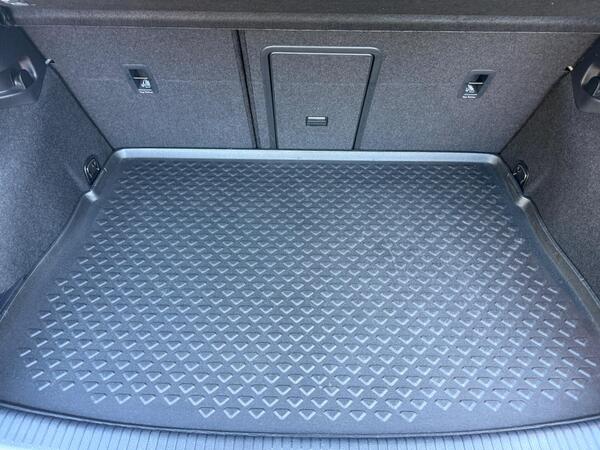 Volkswagen Golf 2.0 TSI GTI Performance Euro 6 (s/s) 5dr at 37th