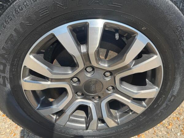 Ford Ranger 3.2 TDCi Wildtrak Auto 4WD Euro 5 4dr at 41th