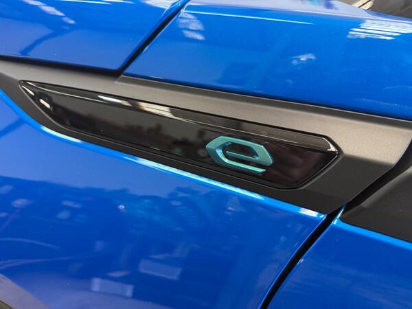 Peugeot E-2008 50kWh GT Premium Auto 5dr (7kW Charger)