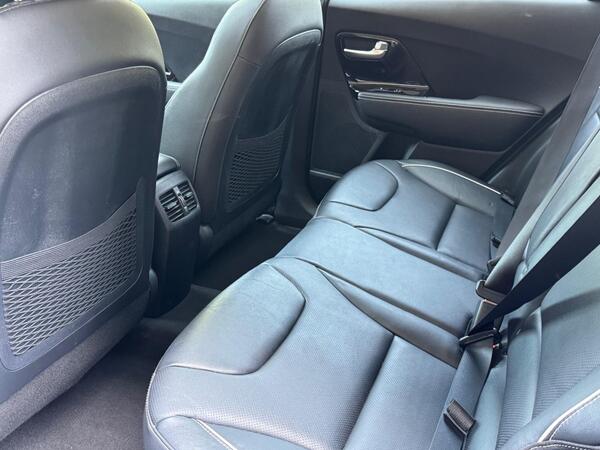 Kia Niro 64kWh 4+ Auto 5dr