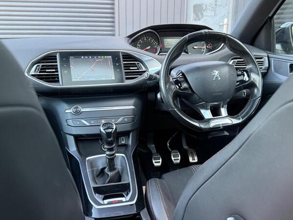 Peugeot 308 1.2 PureTech GPF GT Line Euro 6 (s/s) 5dr - Image 2