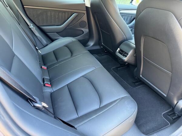 Tesla Model 3 (Dual Motor) Long Range Auto 4WDE 4dr at 19th