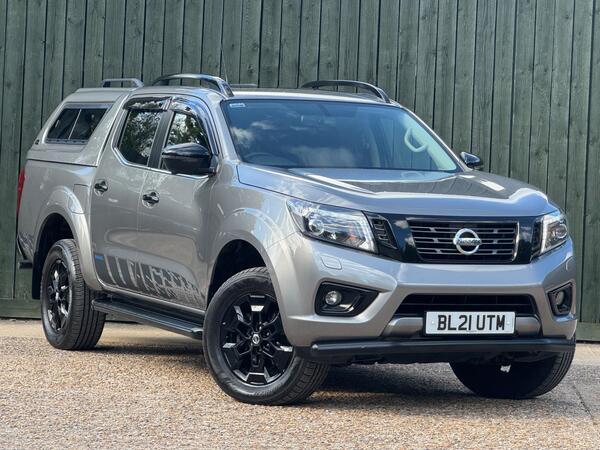 Nissan Navara 2.3 dCi N-Guard Auto 4WD Euro 6 4dr at 0th