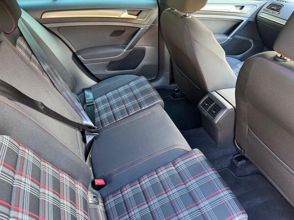Volkswagen Golf 2.0 TSI GTI Performance Euro 6 (s/s) 5dr