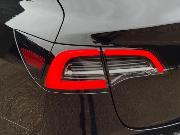 Tesla Model 3 (Dual Motor) Long Range Auto 4WDE 4dr at 43th