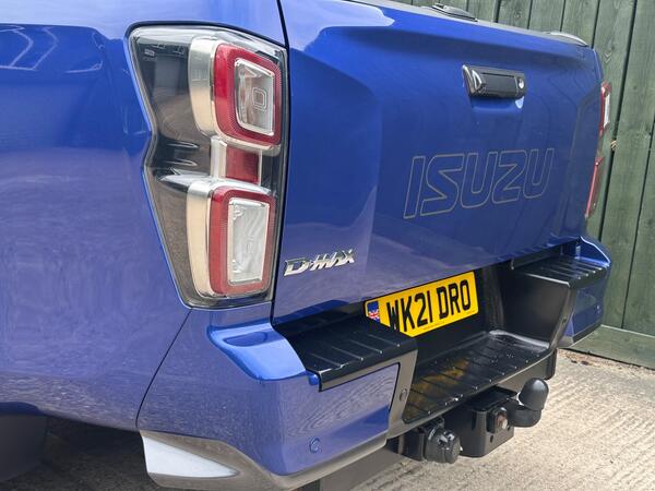 Isuzu D-Max 1.9 TD V-Cross 4WD Euro 6 (s/s) 4dr at 45th