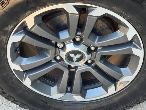 Mitsubishi L200 2.2 DI-D DC Warrior 4WD Euro 6 (s/s) 4dr