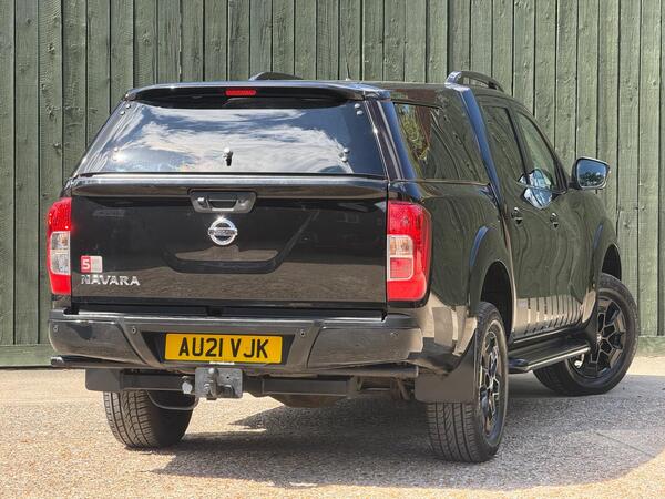 Nissan Navara 2.3 dCi N-Guard Auto 4WD Euro 6 4dr at 17th