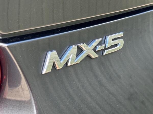 Mazda MX-5 RF 1.5 SKYACTIV-G SE-L Nav Euro 6 2dr