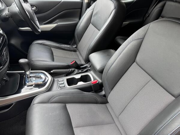 Nissan Navara 2.3 dCi N-Guard Auto 4WD Euro 6 4dr at 10th