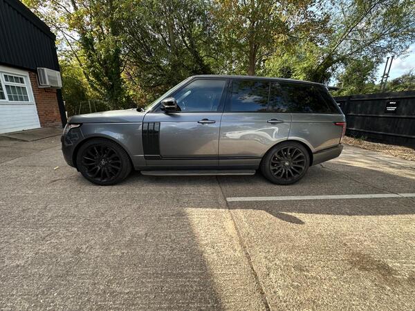 LAND ROVER RANGE ROVER A-BIOGRAPHY TDV6 A - Image 2