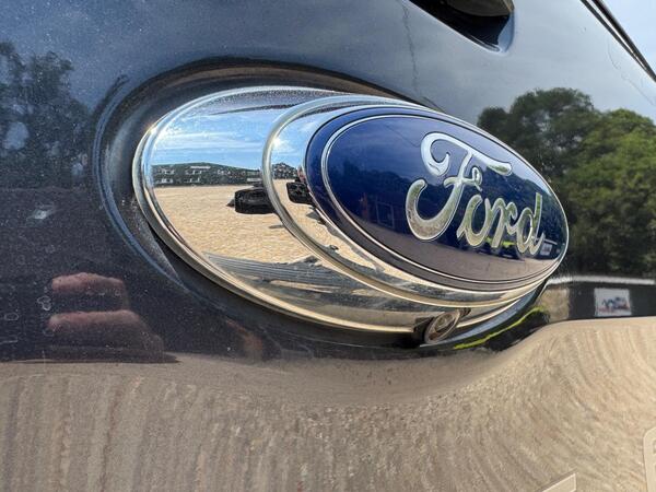 Ford Ranger 3.2 TDCi Wildtrak Auto 4WD Euro 5 4dr at 47th