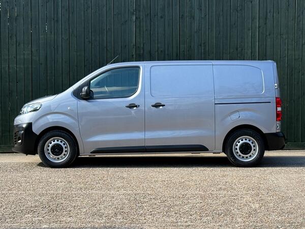 Citroen Dispatch 1.5 BlueHDi 1000 Enterprise Pro M FWD 2 Euro 6 (s/s) 6dr