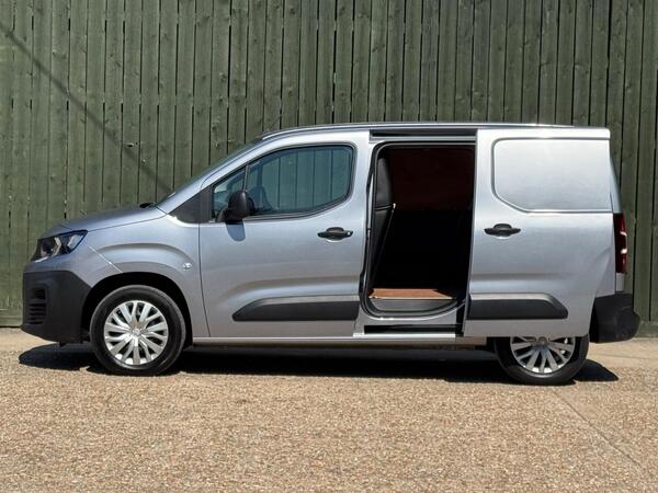 Peugeot Partner 1.5 BlueHDi 1000 Professional Standard Panel Van SWB Euro 6 5dr at 7th