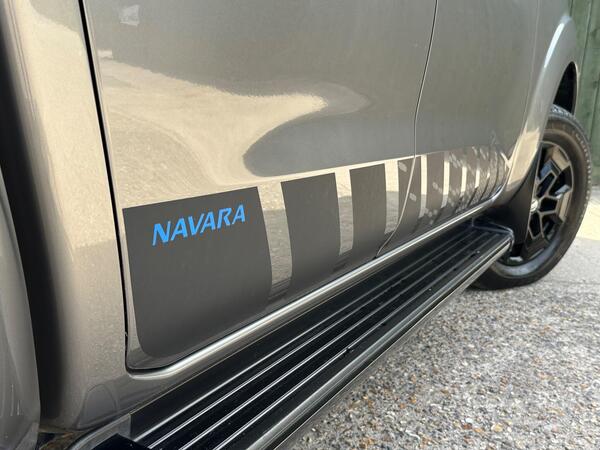 Nissan Navara 2.3 dCi N-Guard Pickup Double Cab 4dr Diesel Auto 4WD Euro 6 (190 ps)