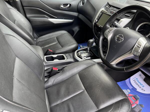 Nissan Navara 2.3 dCi Tekna Auto 4WD Euro 6 4dr