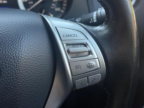 Nissan Navara 2.3 dCi Tekna 4WD Euro 6 (s/s) 4dr at 27th