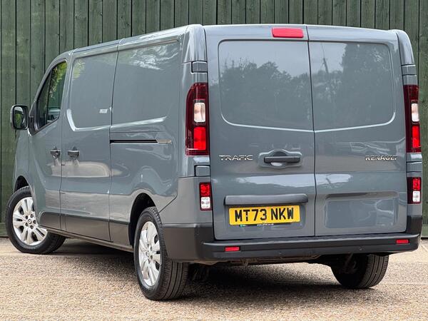 Renault Trafic 2.0 dCi Blue LL30 Extra L2 H1 Euro 6 (s/s) 5dr