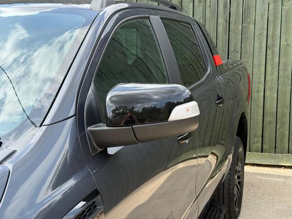 Ford Ranger 2.0 EcoBlue Thunder Pickup Double Cab 4dr Diesel Auto 4WD Euro 6 (s/s) (213 ps)