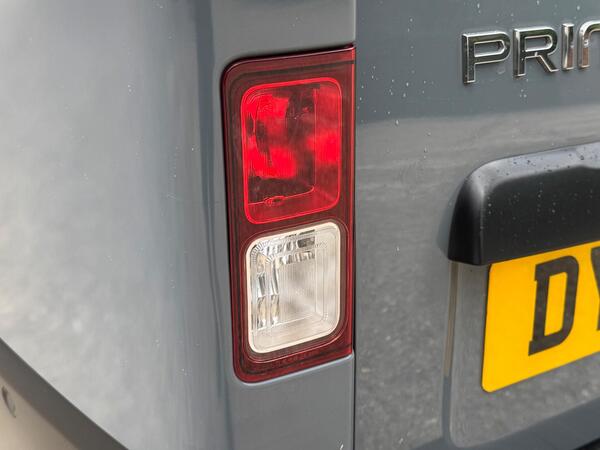 Nissan Primastar 2.0 dCi 30 Tekna L2 H1 Euro 6 (s/s) 5dr