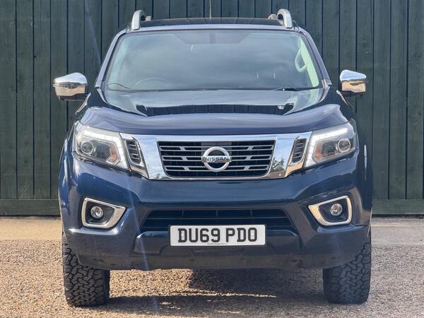 Nissan Navara 2.3 dCi Tekna 4WD Euro 6 (s/s) 4dr
