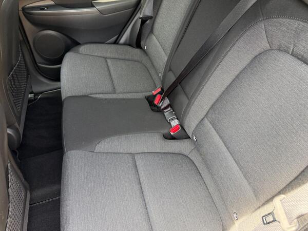 Hyundai KONA 64kWh Premium Auto 5dr (10.5kW Charger)
