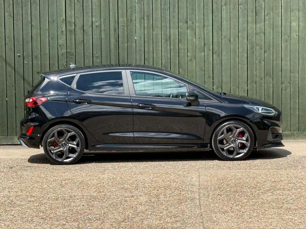 Ford Fiesta 1.5T EcoBoost ST-3 Euro 6 (s/s) 5dr at 21th
