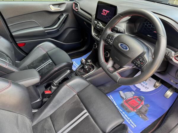 Ford Fiesta 1.5T EcoBoost ST-3 Euro 6 (s/s) 5dr
