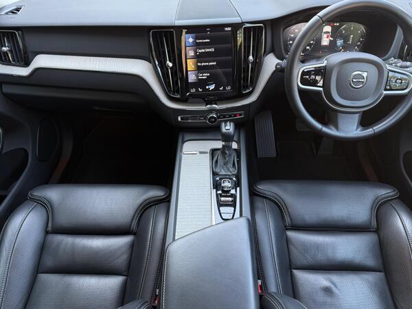 Volvo XC60 2.0 D5 PowerPulse Inscription Auto AWD Euro 6 (s/s) 5dr at 7th